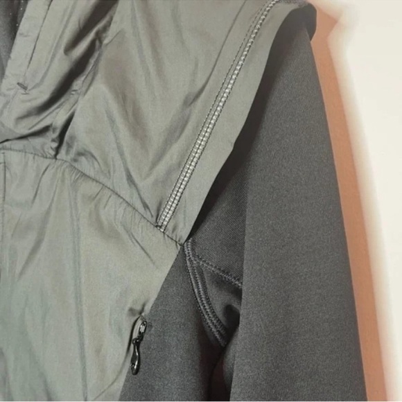 🆕 LULULEMON ATHLETICA Jacket Snug Sprinter Heathered Slate grey black zip up 6 - Picture 14 of 16